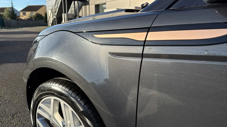 Land Rover Range Rover Evoque 1.5 P300e R-Dynamic SE 5dr Auto Hatchback